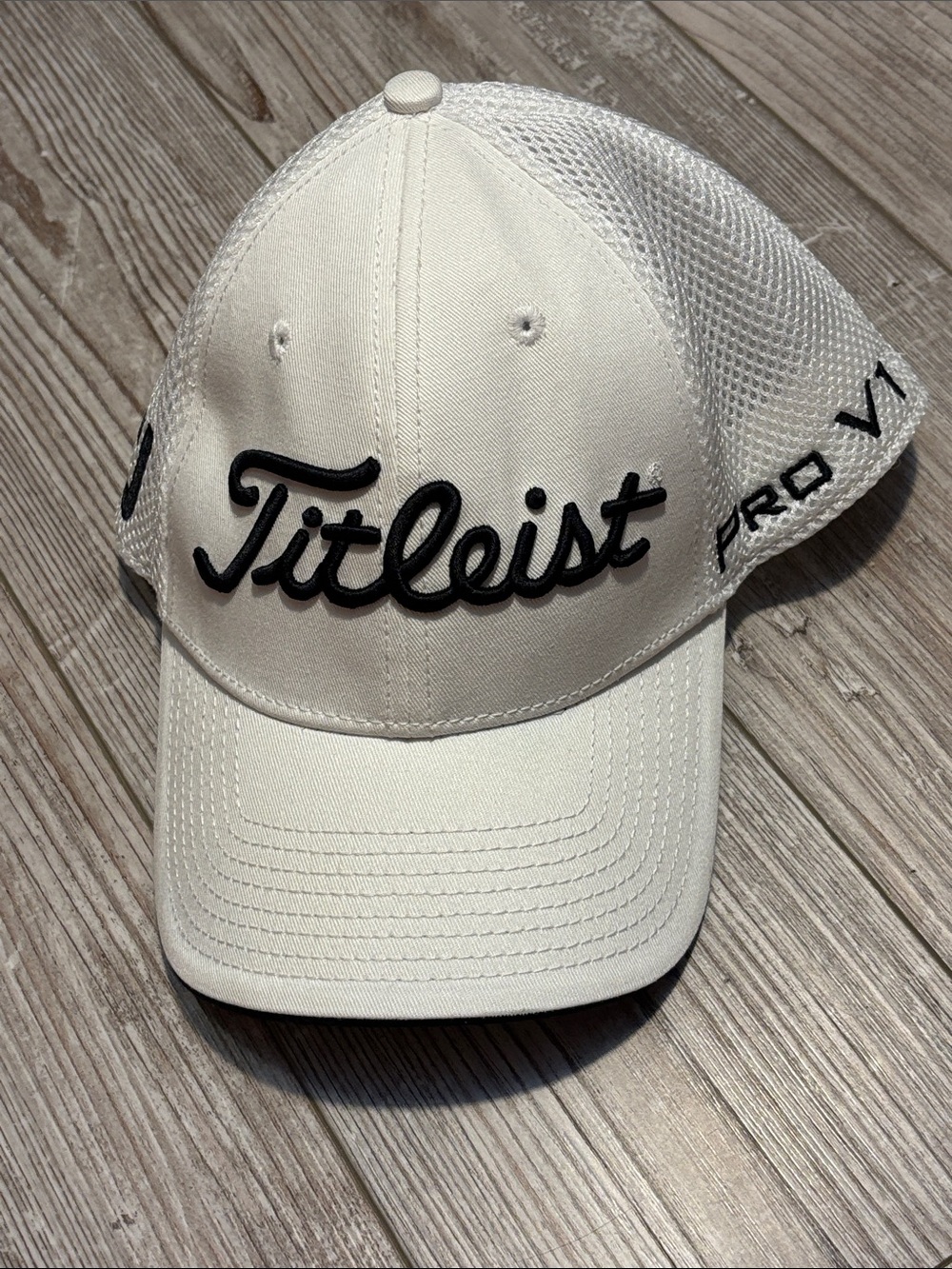 Titleist Fitted Logo Mesh Cap